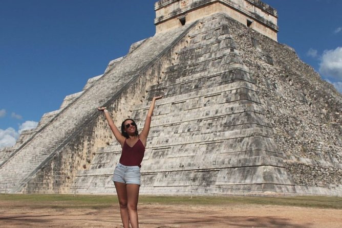 VIP tour to Chichen Itza, Hubiku & Ik Kil. Lunch and transport - A brief look at colonial Valladolid