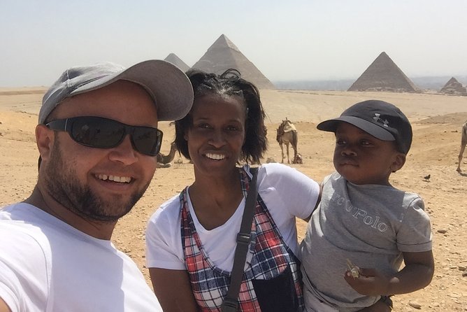 VIP tour to Giza pyramids, Sphinx, Camel ride, lunch, GEM museum - The Giza Plateau and its three pyramids