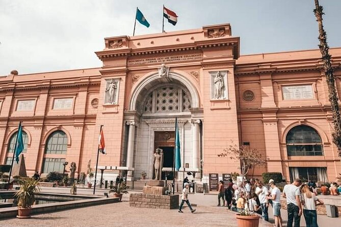 Vip Tour to Giza pyramids, Sphinx , Egyptian museum , Bazaar - What the $60 price really covers