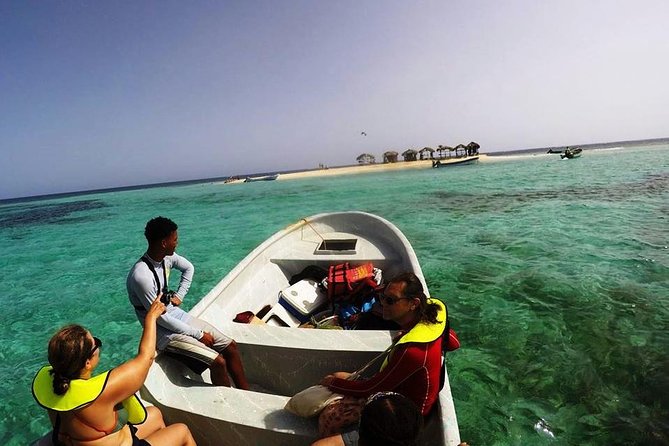 VIP tour to Paradise Island & The Mangroves - From Playa Ensenada to Cayo Arena by speedboat