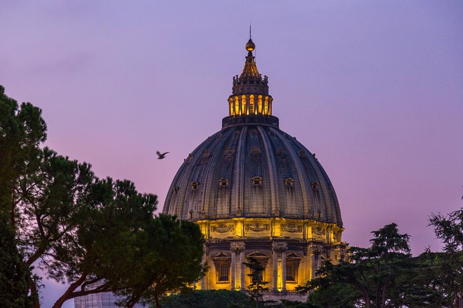 VIP Vatican Breakfast and Guided Tour with Sistine Chapel Access - Entering the Sistine Chapel