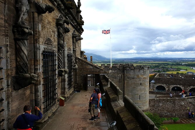 Wallace monument, Stirling Castle, Linlithgow Palace Private Tour - The price and what it buys you