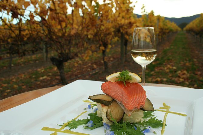 Wine trail and Christchurch City - Luxury, Small Group Tour - Key points at a glance