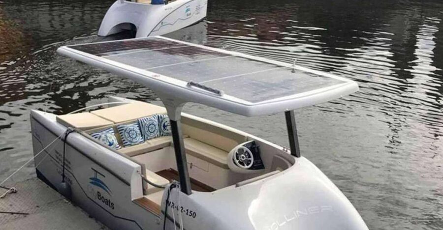 Wroclaw: City Walk and Cruise by Luxury Solar Catamaran - Thirty minutes around Wrocław’s Market Square