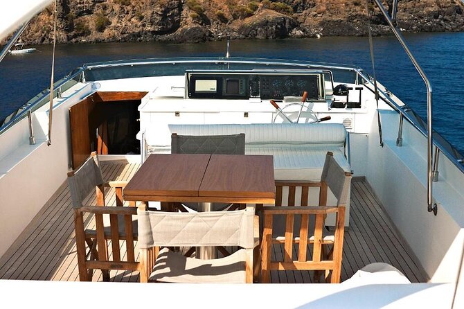 Yacht excursion Shalimar IV - What the Shalimar IV day is really like