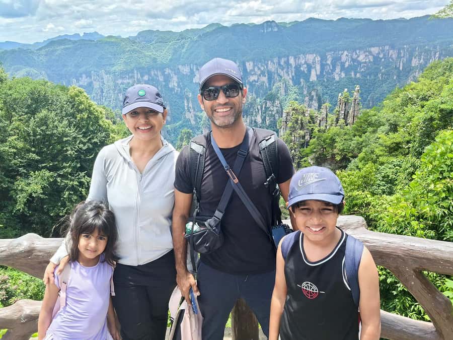 Zhangjiajie: VIP Zhangjiajie National Forest Park Day Tour - Ten-mile Gallery and the optional mini train